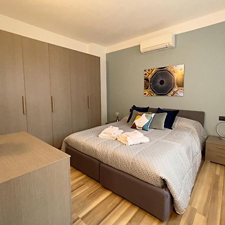 Rentopolis Apartments - Palazzo Candiani Milánó Kültér fotó