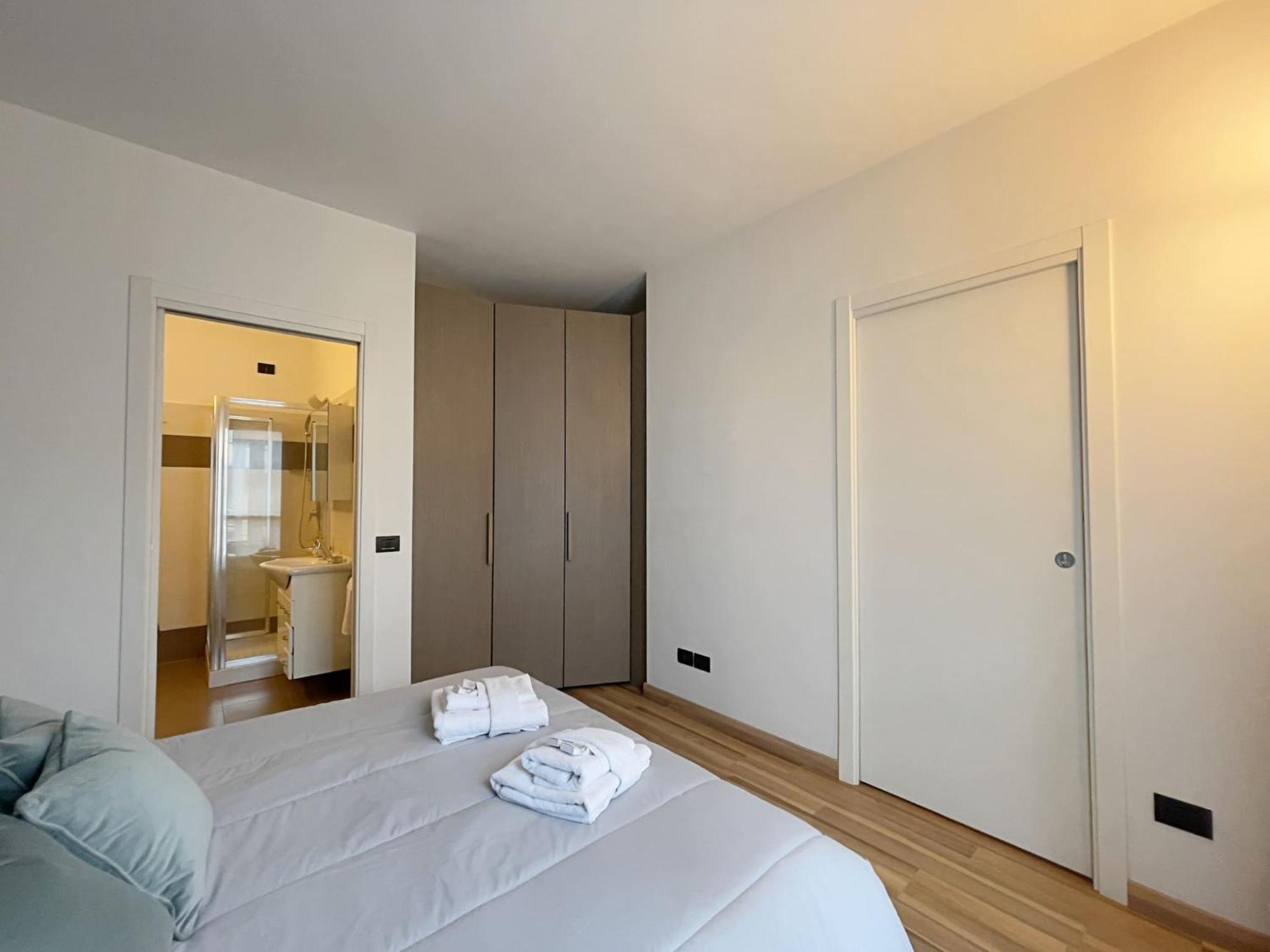 Rentopolis Apartments - Palazzo Candiani Milánó Kültér fotó