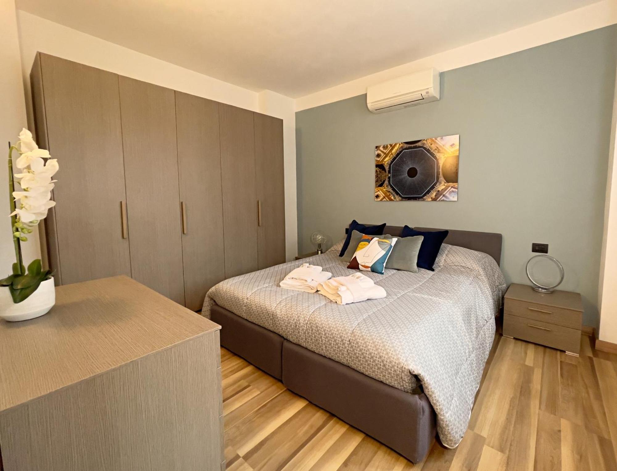 Rentopolis Apartments - Palazzo Candiani Milánó Kültér fotó